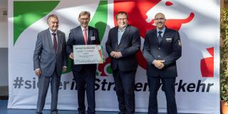 Übergabe der Beitrittsurkunde an die Stadt Herne
