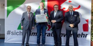 Übergabe der Urkunden an den VCD e.V.